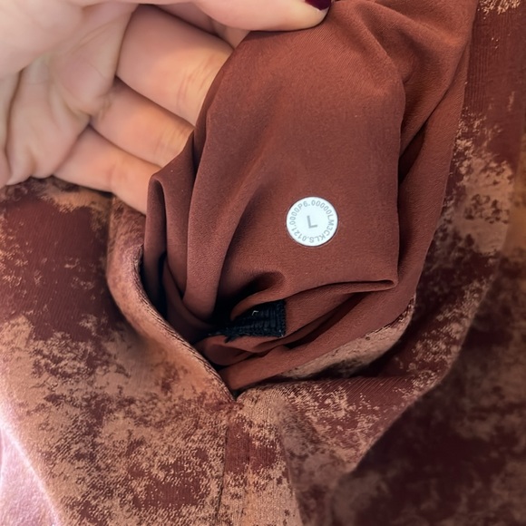 Lululemon men’s hoodie size large - Picture 2 of 3